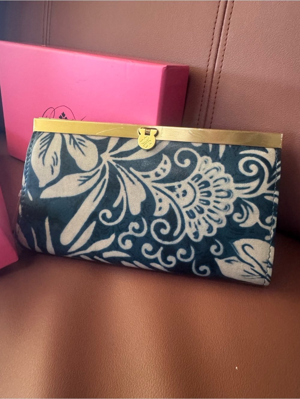 NWT Patricia Nash Blue & Cream Floral Buttery Soft Leather Wallet - Picture 5 of 6